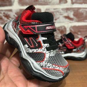 Skechers Boys infants Sz 5